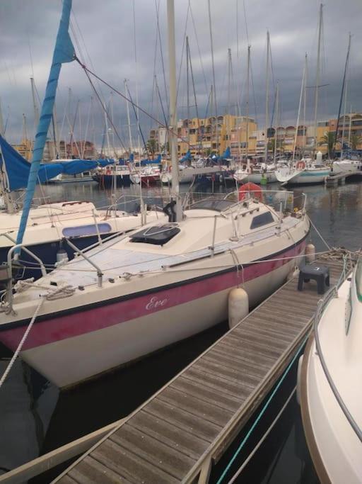 Super Voilier Eve Gruissan Exterior foto